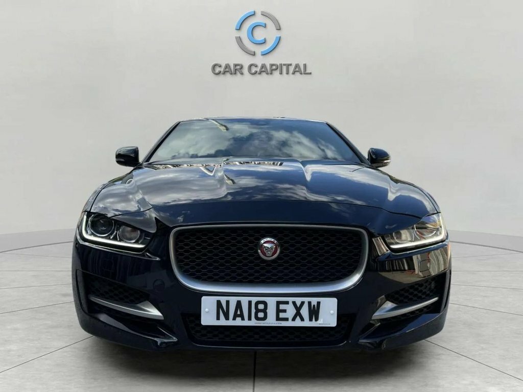 Jaguar XE 2L R-sport Black #2
