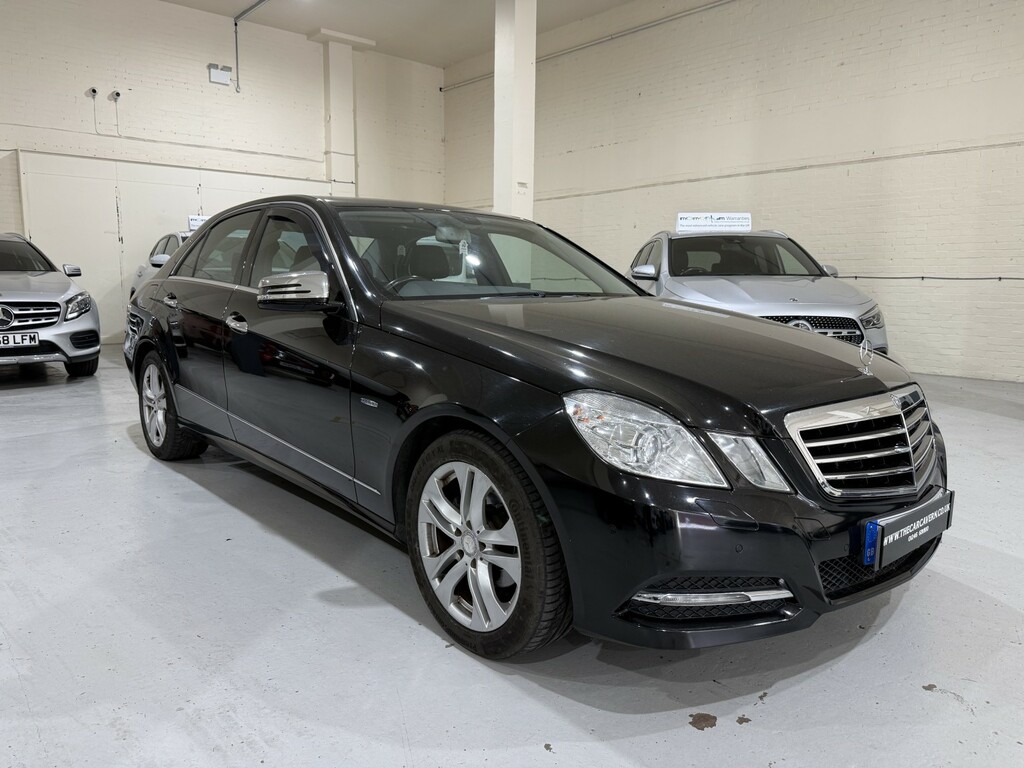 Mercedes-Benz E Class 2.1 E220 Cdi Blueefficiency Executive Se G-tronic Black