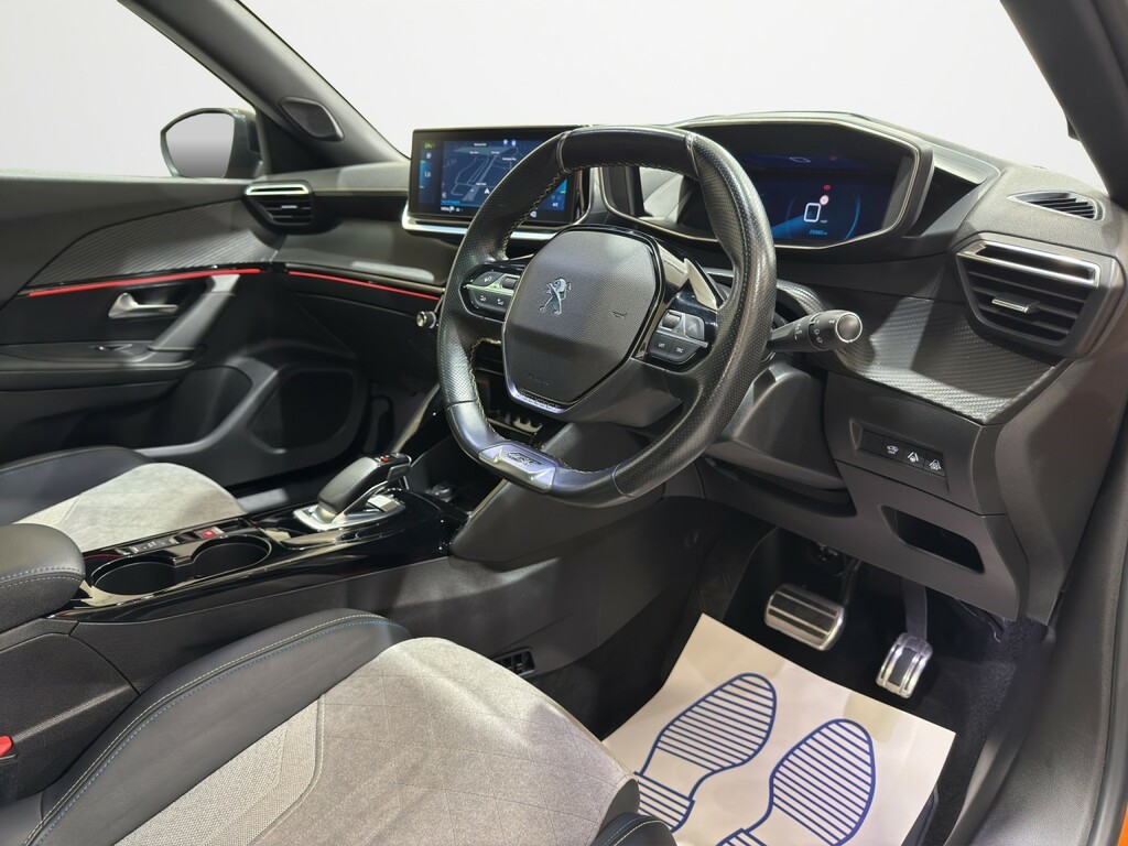 Peugeot e-2008 50Kwh Gt Line Blue #4