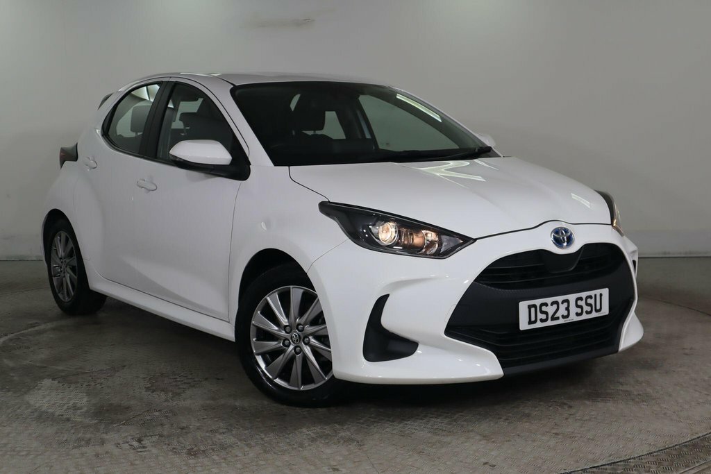 Toyota Yaris 1.5L Icon White