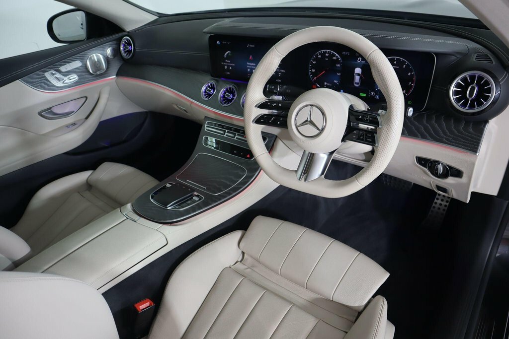 Mercedes-Benz E Class 2L Amg Line Night Edition Grey #2