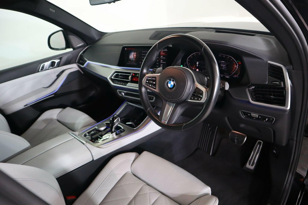 BMW X5 3L M Sport Black #2