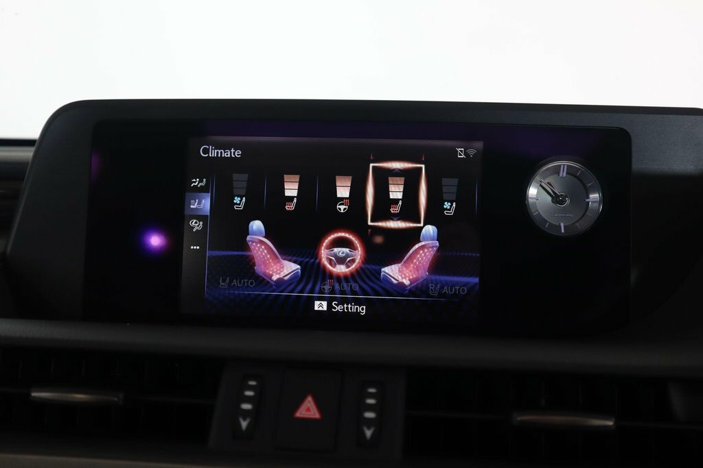 Lexus ES 300H 2.5 Saloon Hybrid E-cvt Euro 6 S Blue #46
