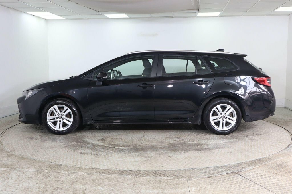 Toyota Corolla 1.8L Icon Tech Black #5