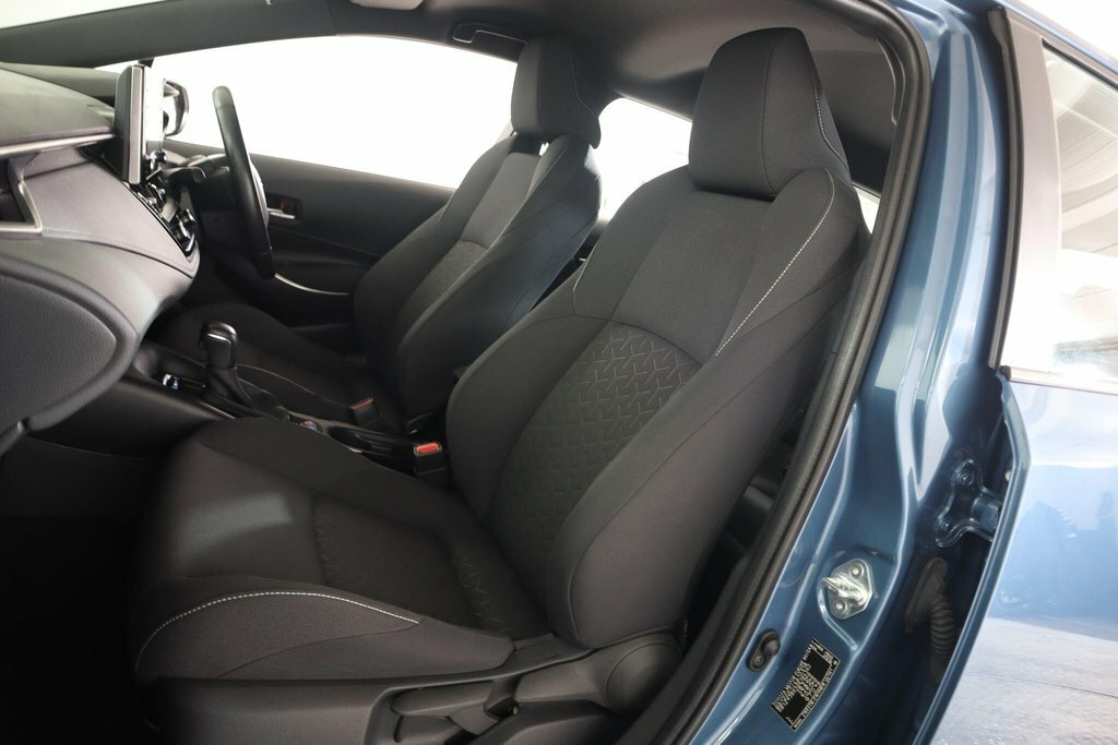 Toyota Corolla 1.8 Vvt-i Hybrid Icon Cvt Black #37