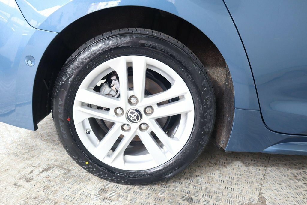 Toyota Corolla 1.8 Vvt-i Hybrid Icon Cvt Black #21