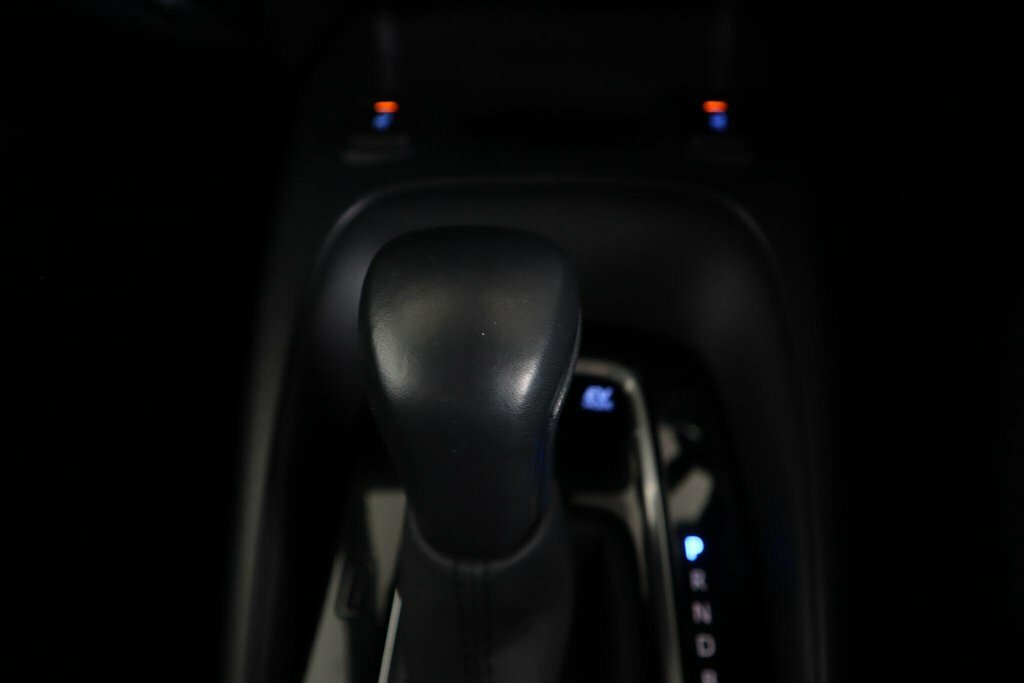 Toyota Corolla 1.8 Vvt-i Hybrid Icon Cvt Black #42
