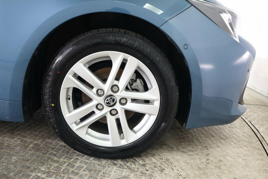 Toyota Corolla 1.8 Vvt-i Hybrid Icon Cvt Black #20