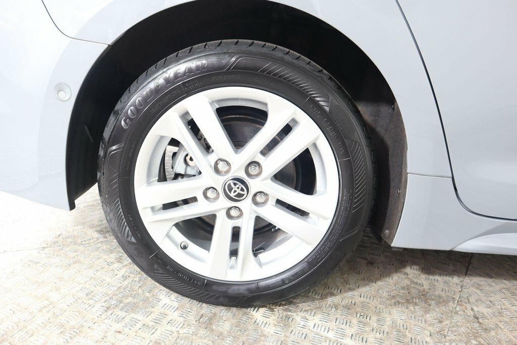 Toyota Corolla 1.8 Vvt-h Gpf Gr Sport Hatchback Hybrid Red #26