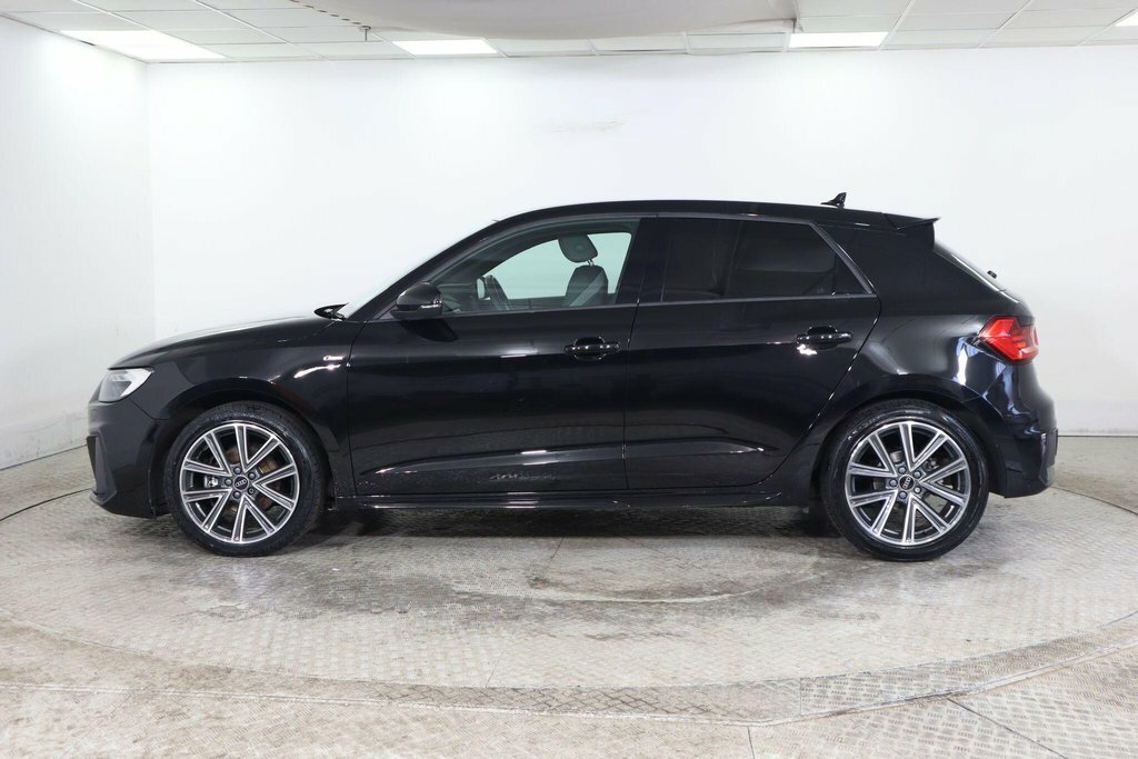 Audi A1 1L S Line Black #5