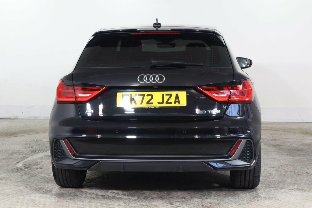 Audi A1 1L S Line Black #6