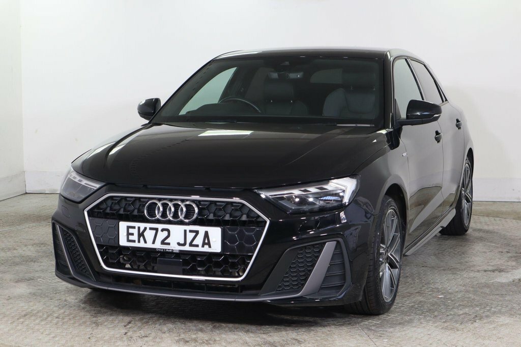 Audi A1 1L S Line Black #3
