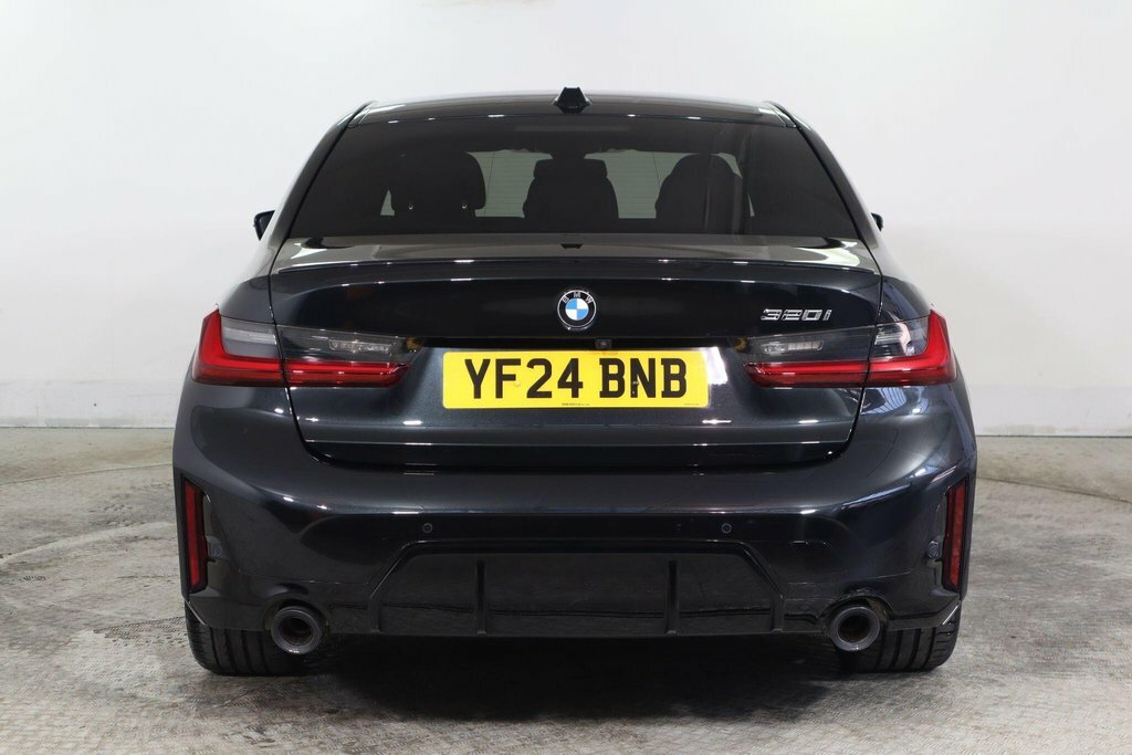BMW 3 Series 2L M Sport Black #6