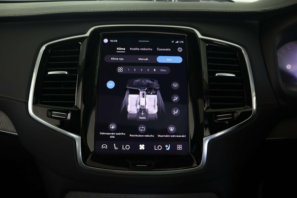 Volvo XC90 Plus, T8 Awd Plug-in Hybrid, Dark White #35
