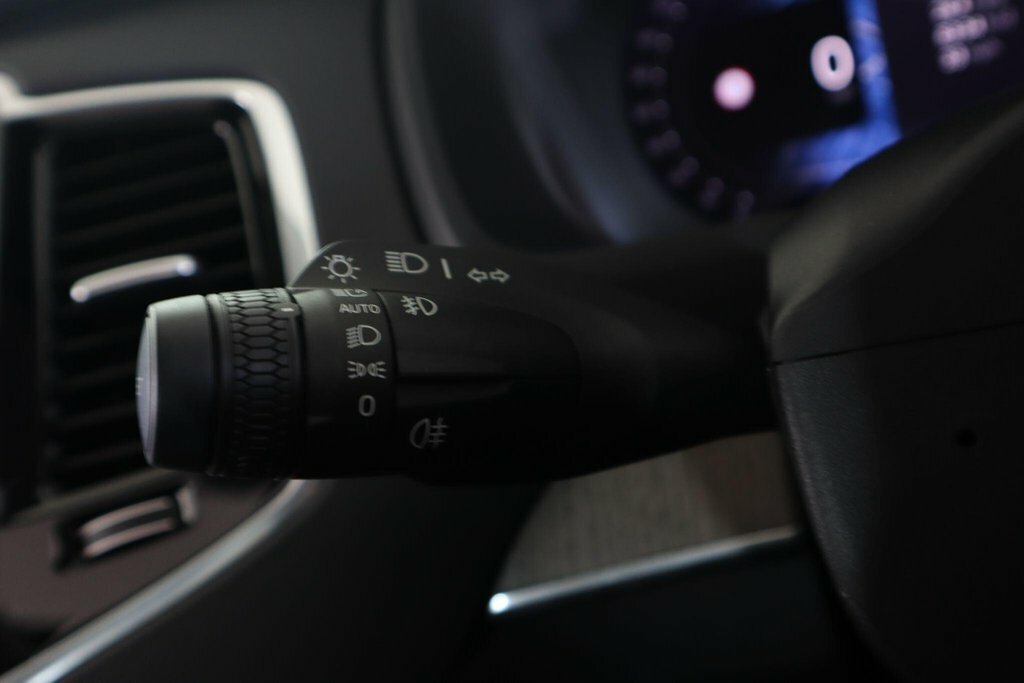 Volvo XC90 Plus, T8 Awd Plug-in Hybrid, Dark White #52