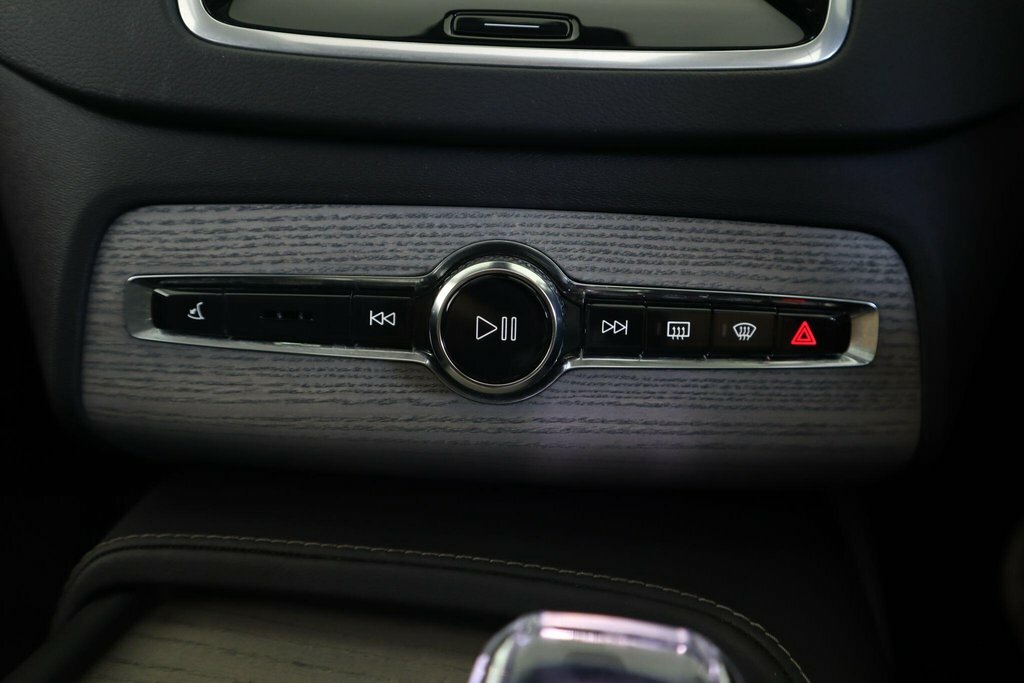 Volvo XC90 Plus, T8 Awd Plug-in Hybrid, Dark White #19