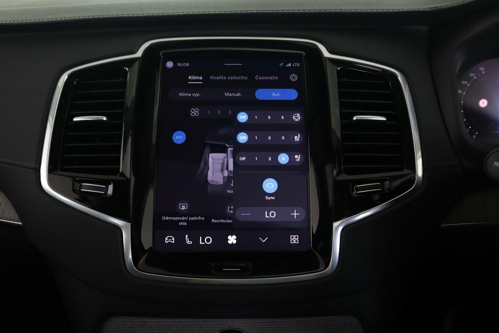 Volvo XC90 Plus, T8 Awd Plug-in Hybrid, Dark White #38