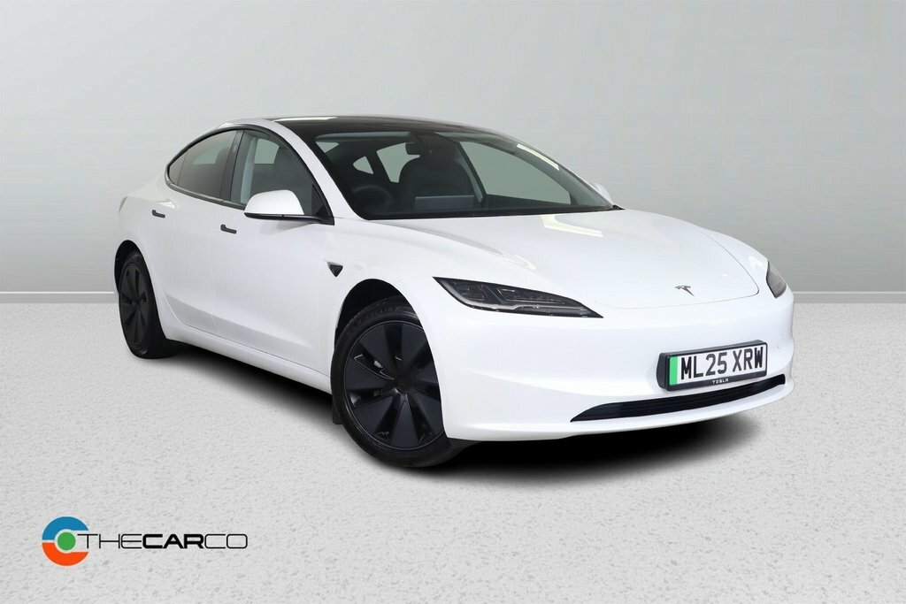 Tesla Model 3 Saloon White