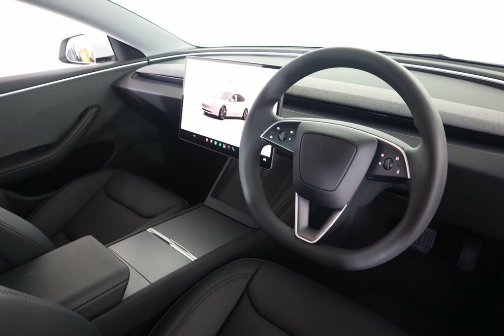 Tesla Model 3 Saloon ML25XRW White #2