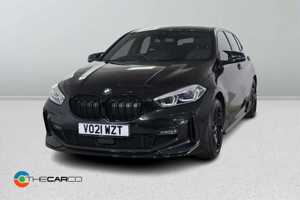 BMW 1 Series 1.5L M Sport Black #4