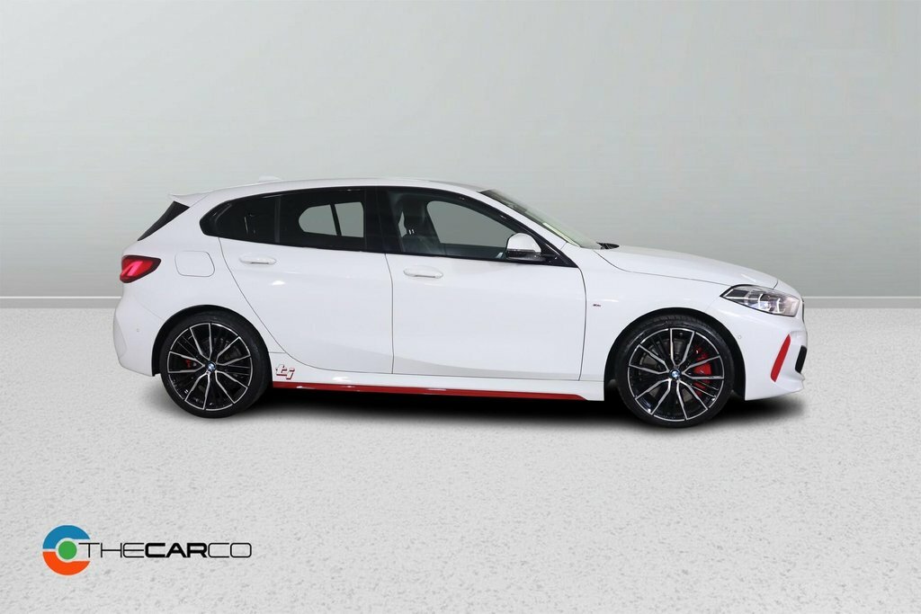 BMW 1 Series Hatchback AO23HGN White #6