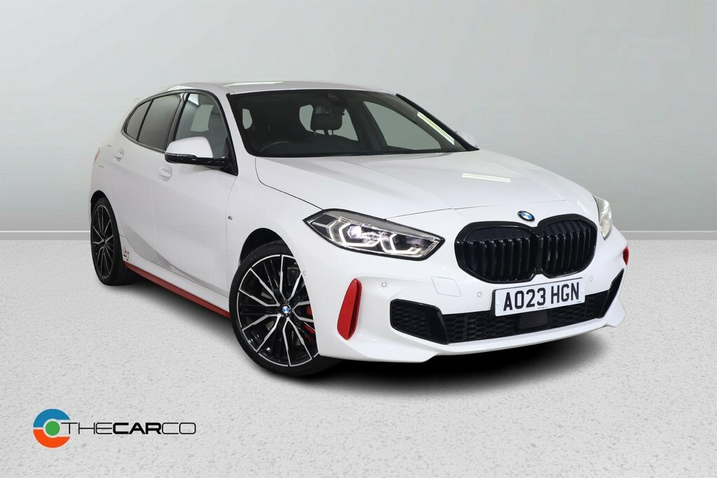 BMW 1 Series Hatchback AO23HGN White