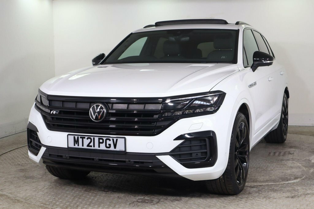 Volkswagen Touareg 3L Black Edition MT21PGV White #3