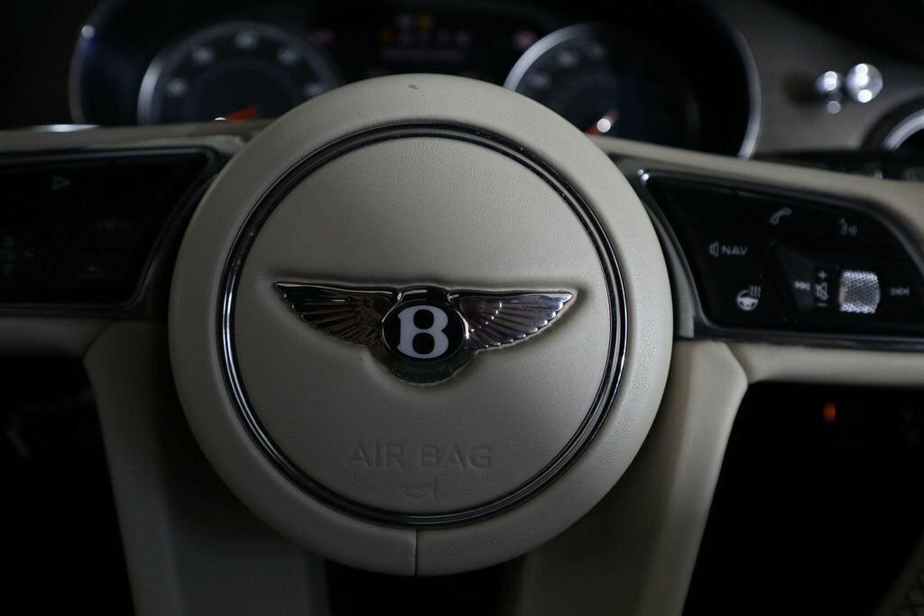 Bentley Bentayga D V8 Black #64