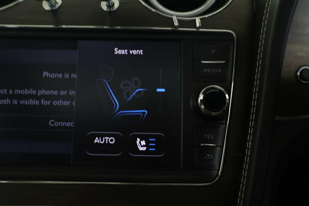 Bentley Bentayga D V8 Black #41