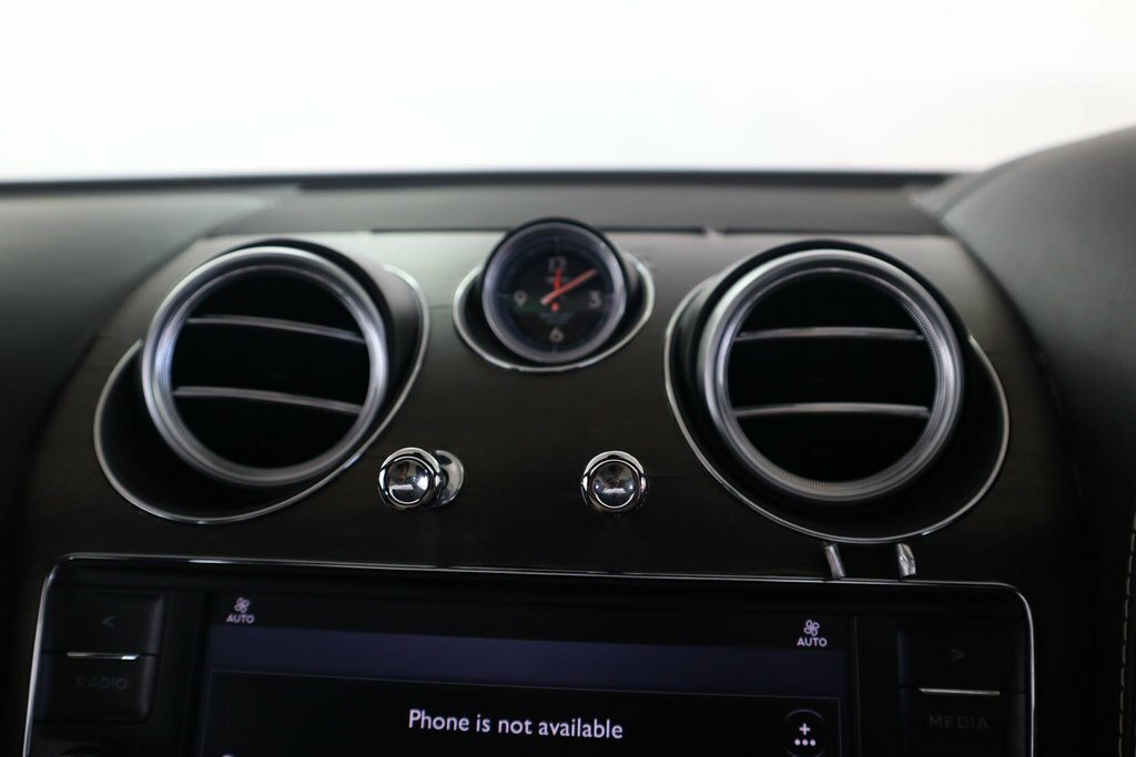 Bentley Bentayga D V8 Black #38