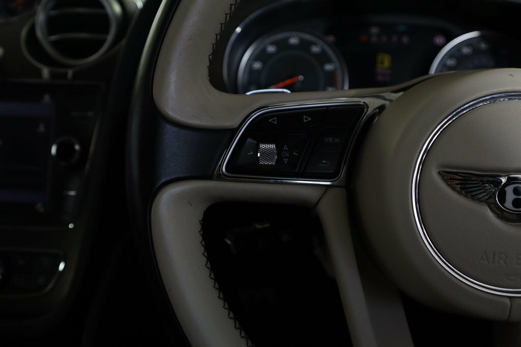 Bentley Bentayga D V8 Black #20