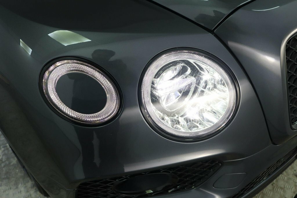 Bentley Bentayga D V8 Black #66