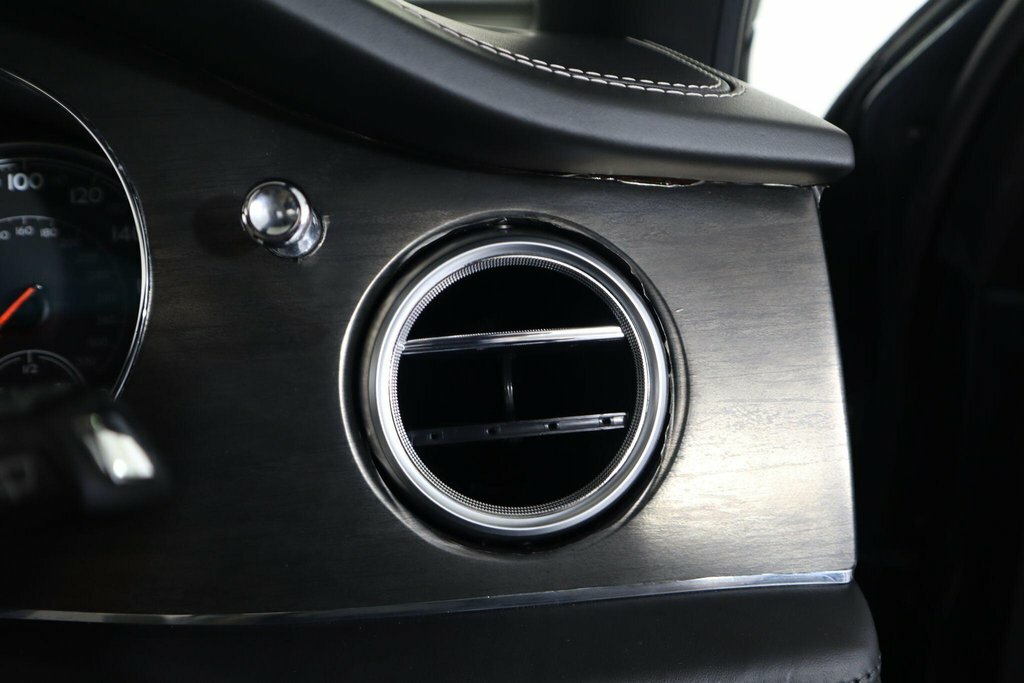 Bentley Bentayga D V8 Black #24