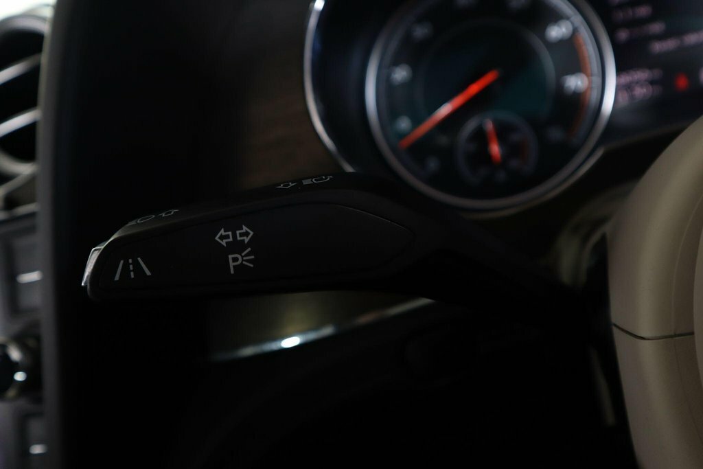Bentley Bentayga D V8 Black #61