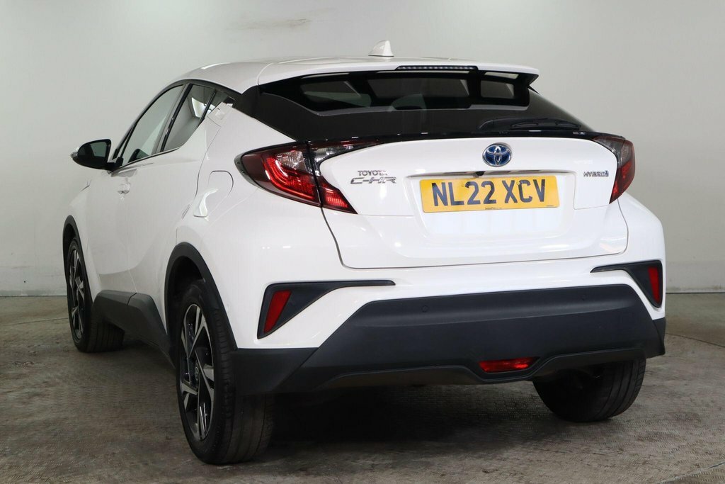 Toyota C-Hr 1.8L Design White #4