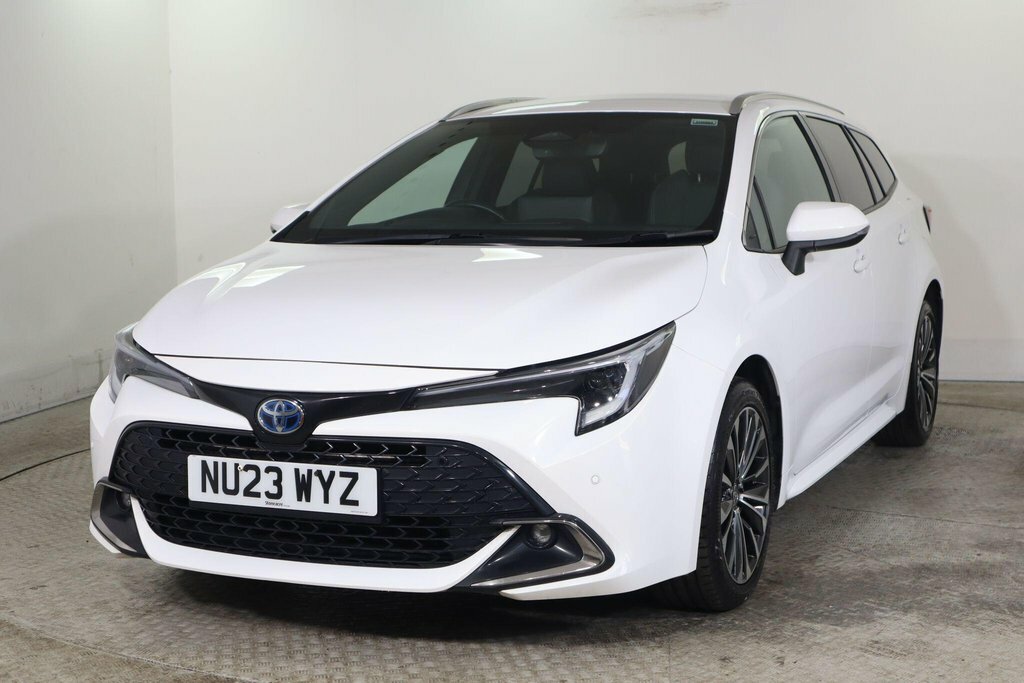 Toyota Corolla 1.8L Design White #3
