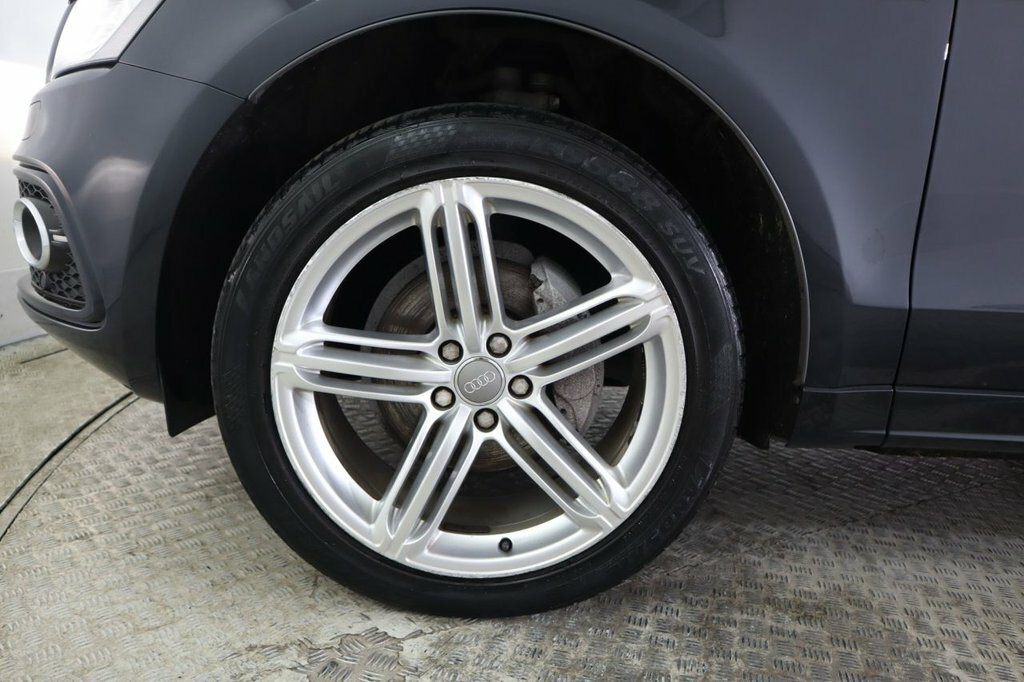 Audi Q5  Grey #13