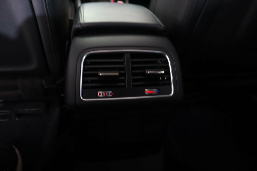 Audi Q5  Grey #37