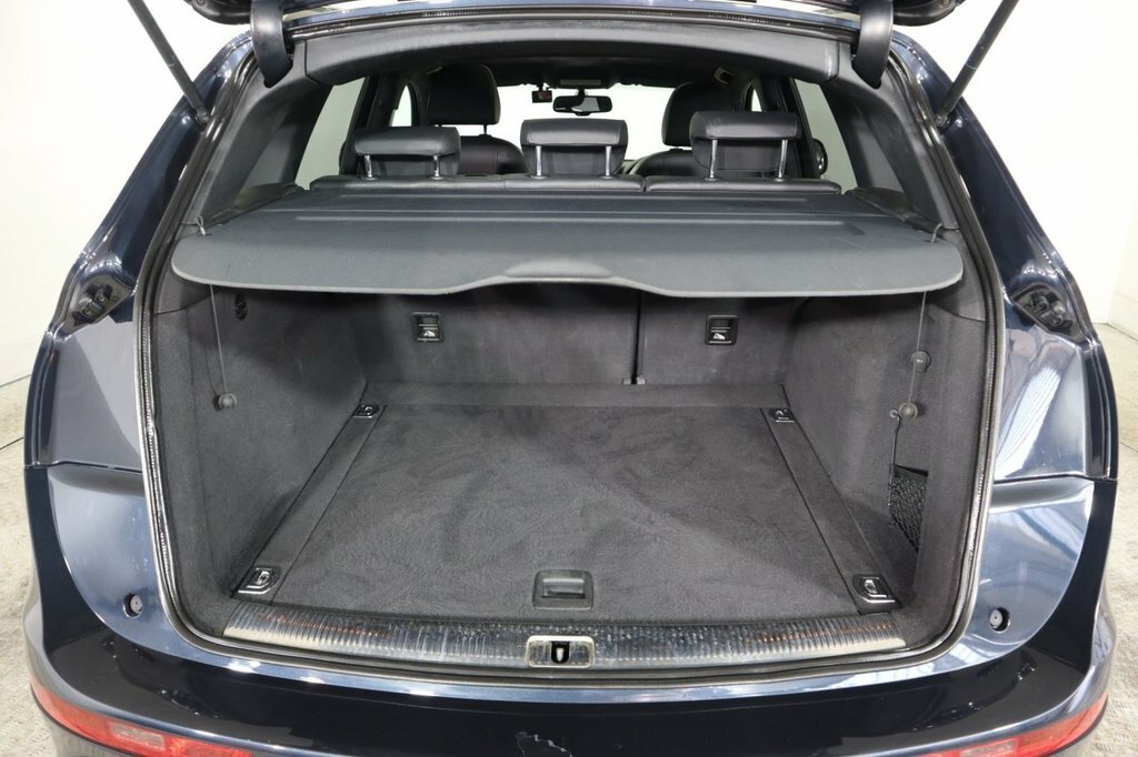 Audi Q5  Grey #9