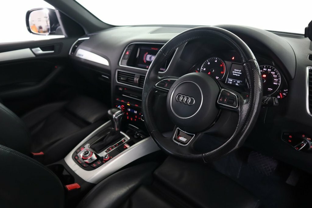 Audi Q5  Grey #16