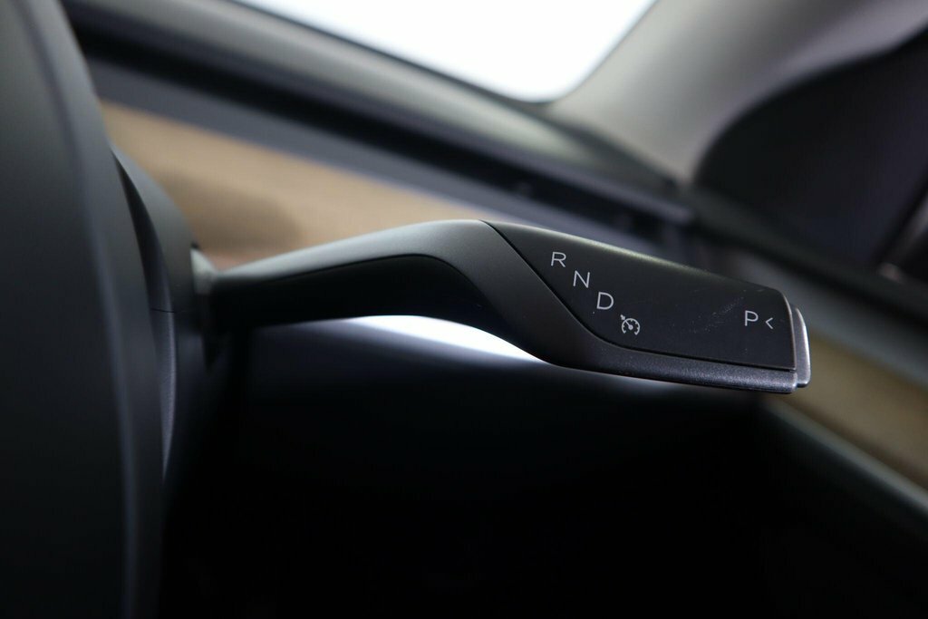 Tesla Model Y Long Range Awd  #15