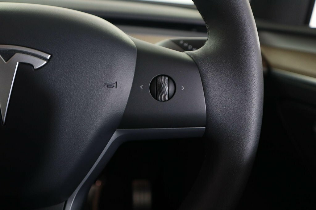 Tesla Model Y Dual Motor Long Range Blue #14