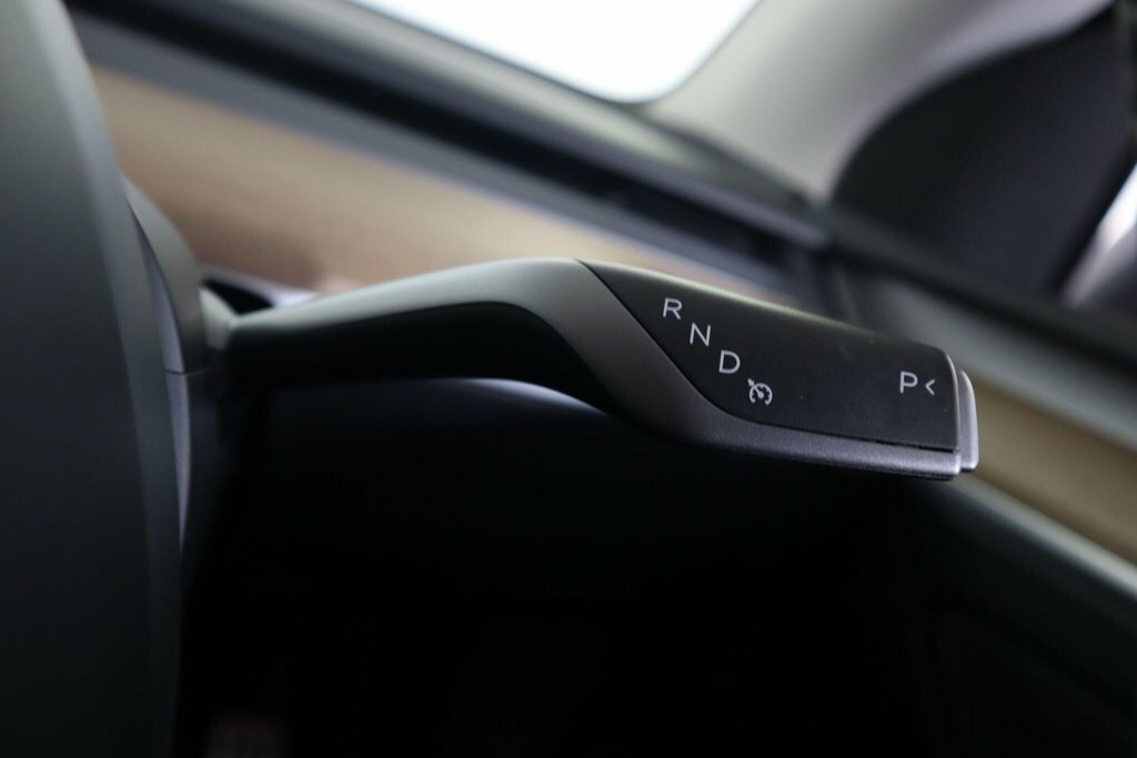 Tesla Model Y Dual Motor Long Range Blue #16