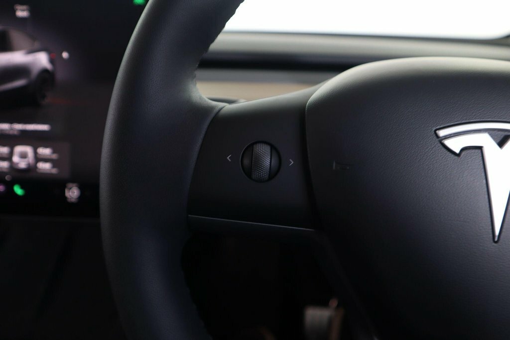 Tesla Model Y Dual Motor Long Range Blue #15