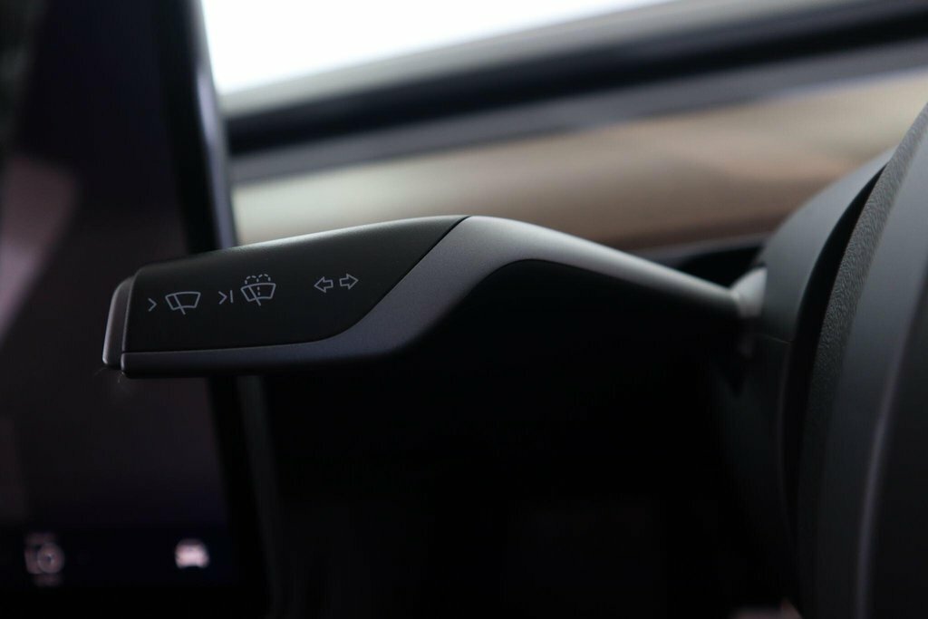 Tesla Model Y Dual Motor Long Range Blue #17