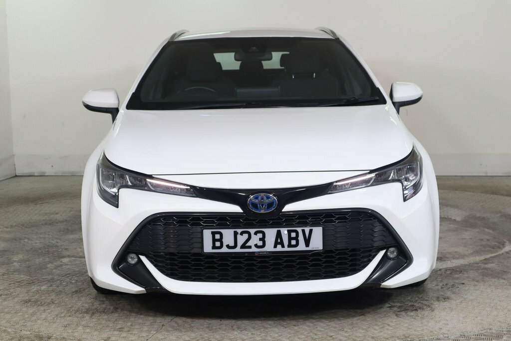 Toyota Corolla 1.8L Icon White #2