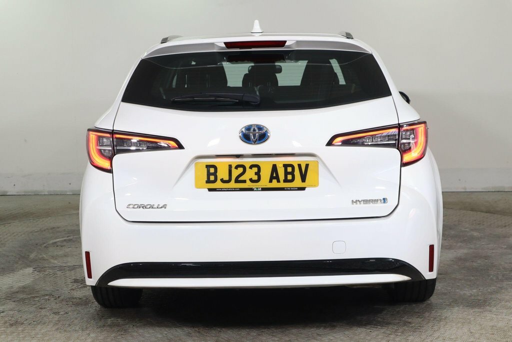 Toyota Corolla 1.8L Icon White #6