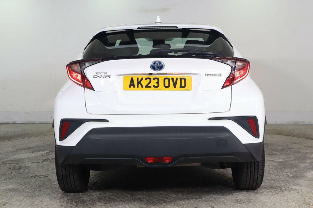 Toyota C-Hr 1.8L Icon White #6
