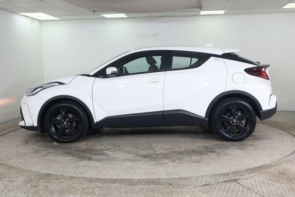 Toyota C-Hr 1.8L Icon White #5