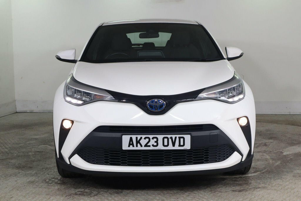 Toyota C-Hr 1.8L Icon White #2